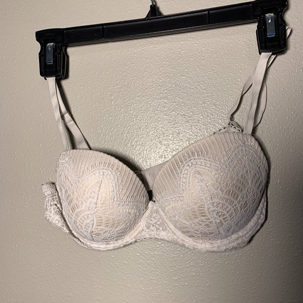 Victoria's Secret Dream Angels - lined demi white lace bra